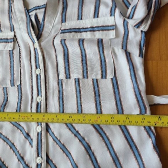 Guess Shirt Dress with gold detailing size small - Picture 9 of 14